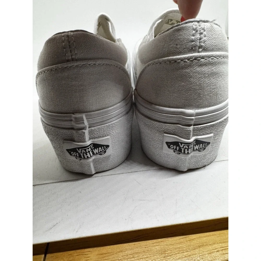 Women's Vans Size 5.5 White Platform Slip On EUC SB22